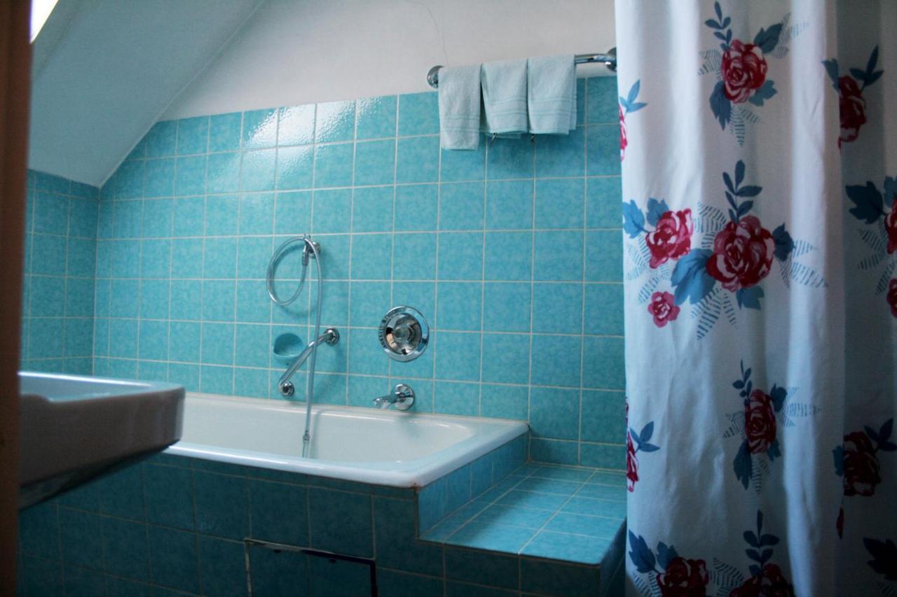 Hotel Gasthaus Kreuz Biberach bei Offenburg Zimmer foto