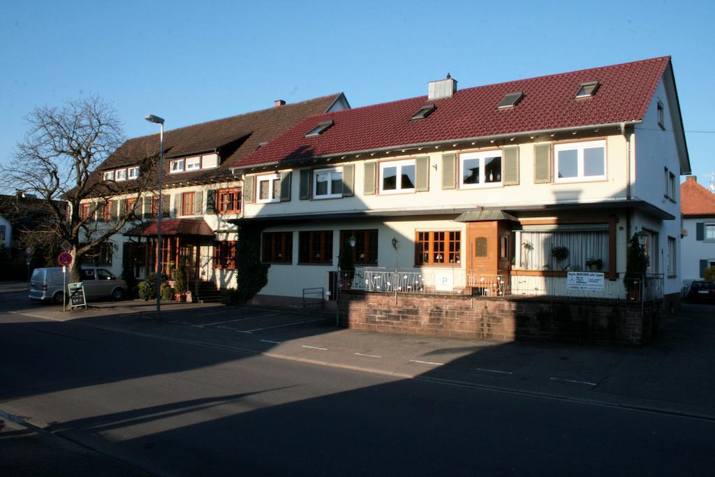 Hotel Gasthaus Kreuz Biberach bei Offenburg Zimmer foto